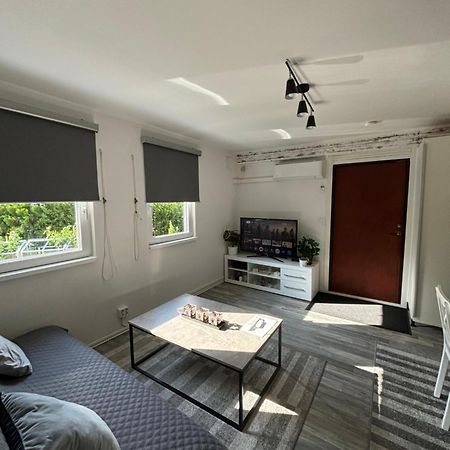 Videdal Apartment 2 Rooms - Own Entrance & Free Parking 말뫼 외부 사진