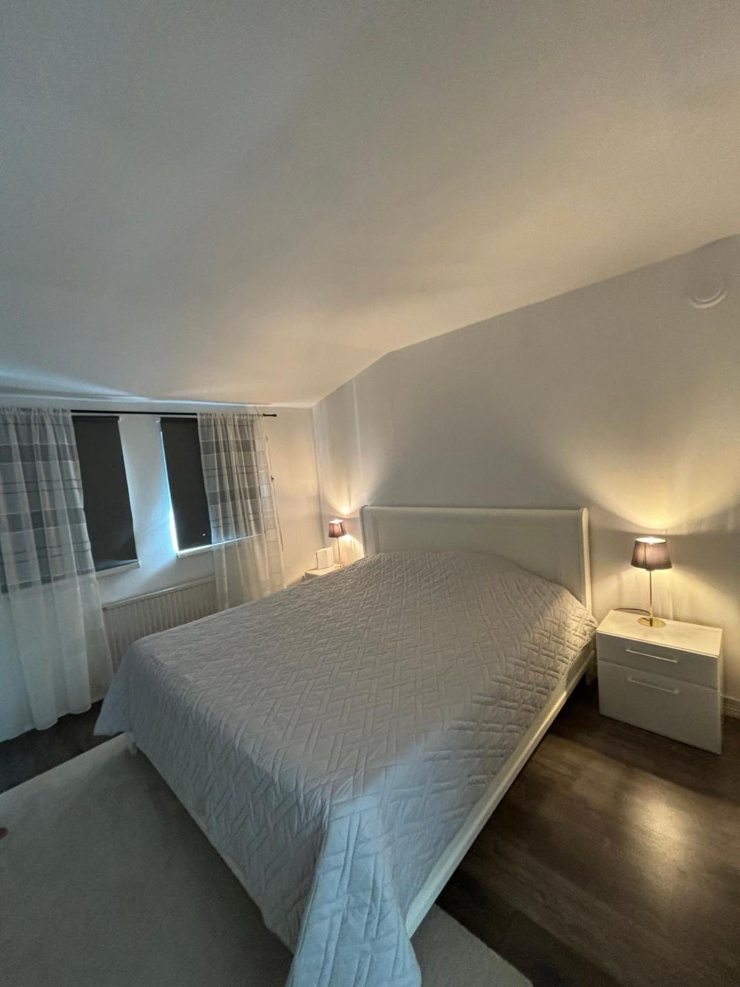 Videdal Apartment 2 Rooms - Own Entrance & Free Parking 말뫼 외부 사진